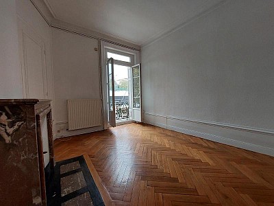 APPARTEMENT T3 A LOUER - ST ETIENNE - 79.43 m2 - 690 &euro; charges comprises par mois