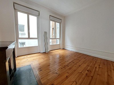 APPARTEMENT T3 A LOUER - ST ETIENNE - 79.43 m2 - 690 &euro; charges comprises par mois