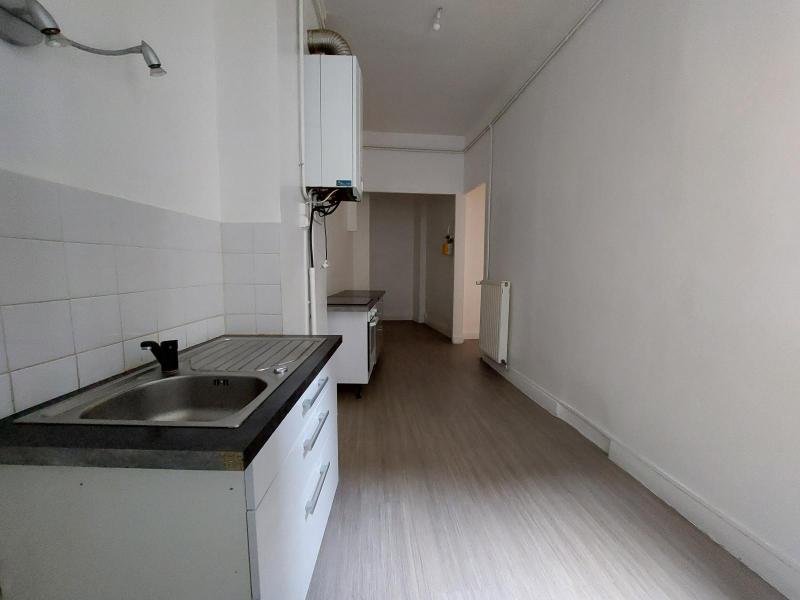 APPARTEMENT T3 A LOUER - ST ETIENNE - 79.43 m2 - 690 &euro; charges comprises par mois