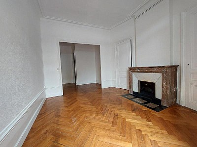 APPARTEMENT T3 A LOUER - ST ETIENNE - 79.43 m2 - 690 &euro; charges comprises par mois