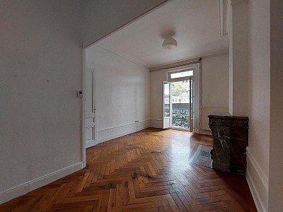 APPARTEMENT T3 A LOUER - ST ETIENNE - 79.43 m2 - 690 &euro; charges comprises par mois