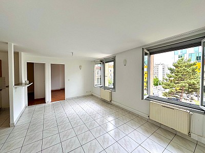 APPARTEMENT T3 A LOUER - ST ETIENNE - 49.45 m2 - 490 &euro; charges comprises par mois