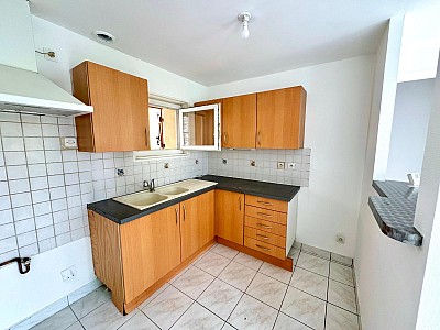 APPARTEMENT T3 A LOUER - ST ETIENNE - 49.45 m2 - 490 &euro; charges comprises par mois