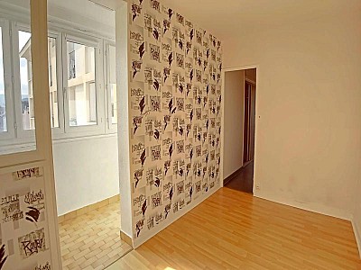 APPARTEMENT T3 A LOUER - ST ETIENNE - 67.74 m2 - 695 &euro; charges comprises par mois