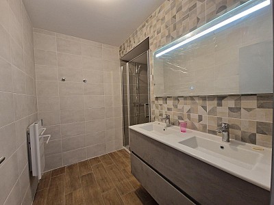 APPARTEMENT T3 A LOUER - ST GENEST LERPT - 77.91 m2 - 960 &euro; charges comprises par mois