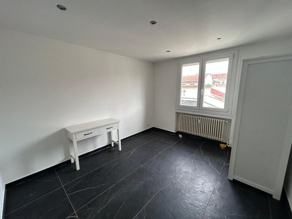 APPARTEMENT T3 A VENDRE - FIRMINY Centre Ville - 64 m2 - 60 990 &euro;