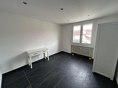 APPARTEMENT T3 A VENDRE - FIRMINY Centre Ville - 64 m2 - 60 990 &euro;