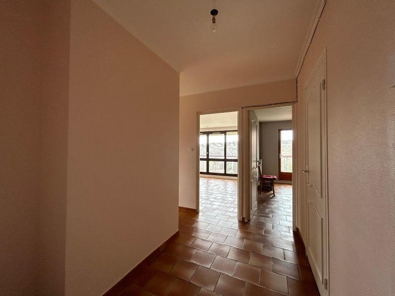 APPARTEMENT T3 A VENDRE - ST ETIENNE - 62 m2 - 45 000 &euro;