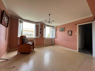 APPARTEMENT T3 A VENDRE - ST ETIENNE - 53 m2 - 45 000 &euro;