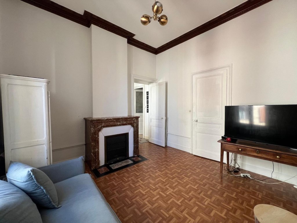APPARTEMENT T3 A VENDRE - ST ETIENNE - 74 m2 - 60 000 &euro;