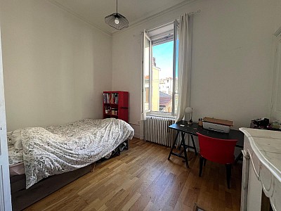 APPARTEMENT T3 A VENDRE - ST ETIENNE - 74 m2 - 60 000 &euro;