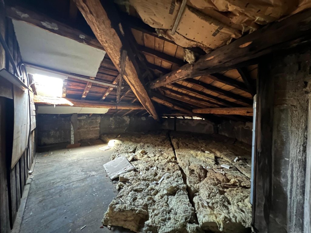 APPARTEMENT T3 A VENDRE - ST ETIENNE - 45 m2 - 22 000 &euro;