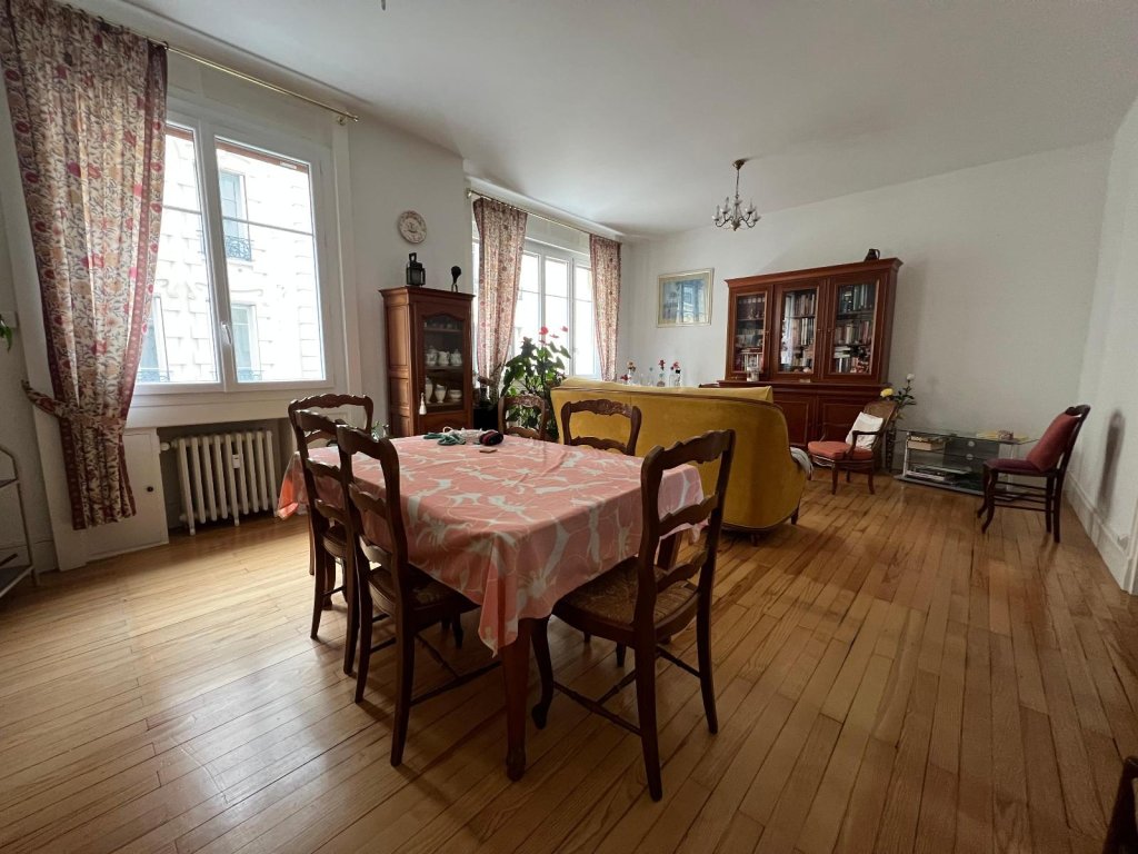 APPARTEMENT T3 A VENDRE - ST ETIENNE - 77 m2 - 99 000 &euro;