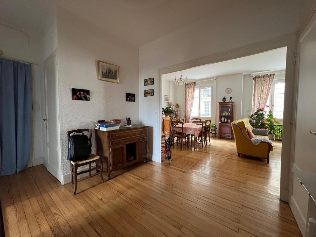 APPARTEMENT T3 A VENDRE - ST ETIENNE - 77 m2 - 99 000 &euro;