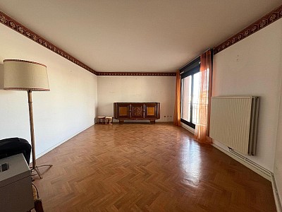 APPARTEMENT T3 A VENDRE - ST ETIENNE - 72 m2 - 89 000 &euro;