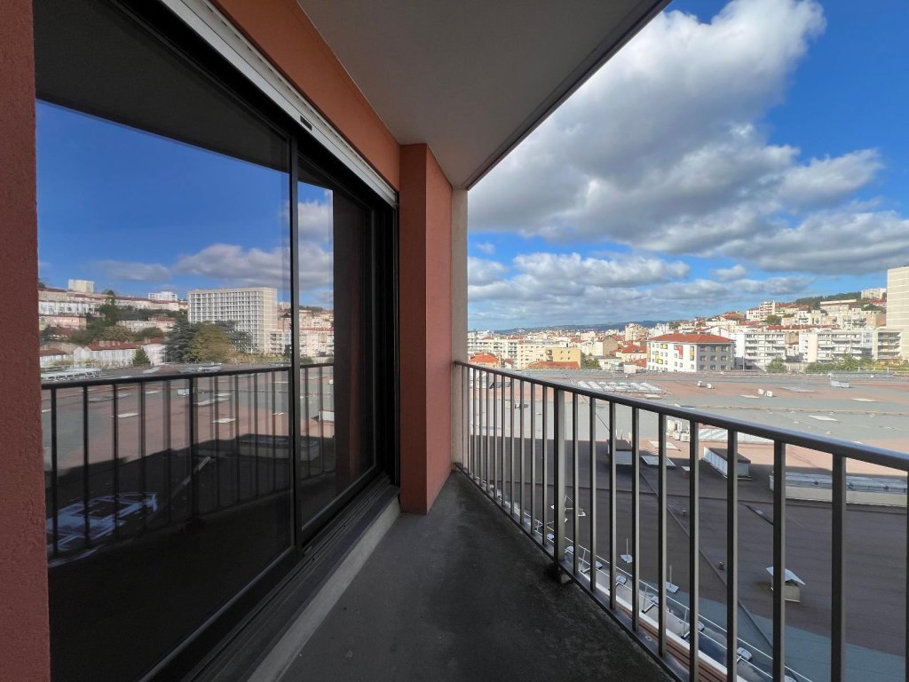 APPARTEMENT T3 A VENDRE - ST ETIENNE - 72 m2 - 89 000 &euro;