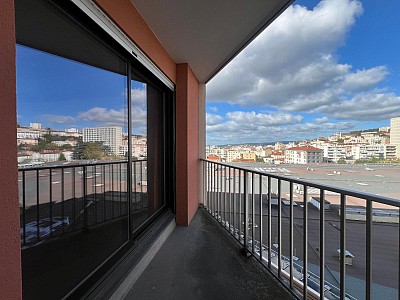 APPARTEMENT T3 A VENDRE - ST ETIENNE - 72 m2 - 89 000 &euro;