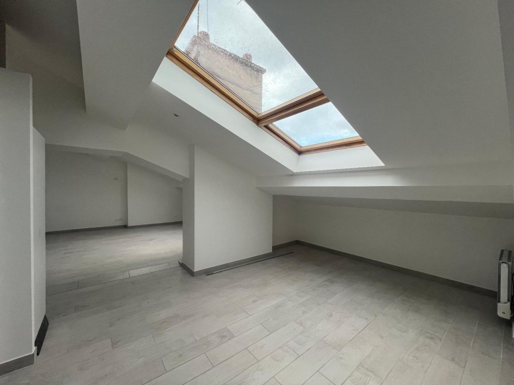 APPARTEMENT T3 A VENDRE - ST ETIENNE - 76 m2 - 79 500 &euro;