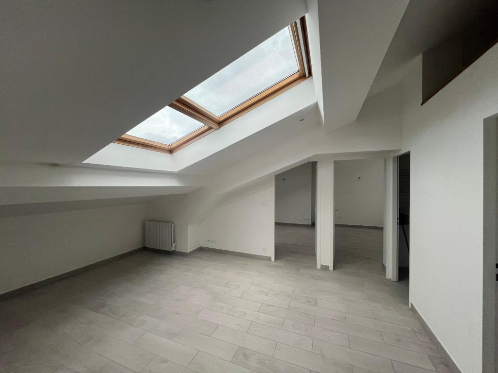 APPARTEMENT T3 A VENDRE - ST ETIENNE - 76 m2 - 79 500 &euro;