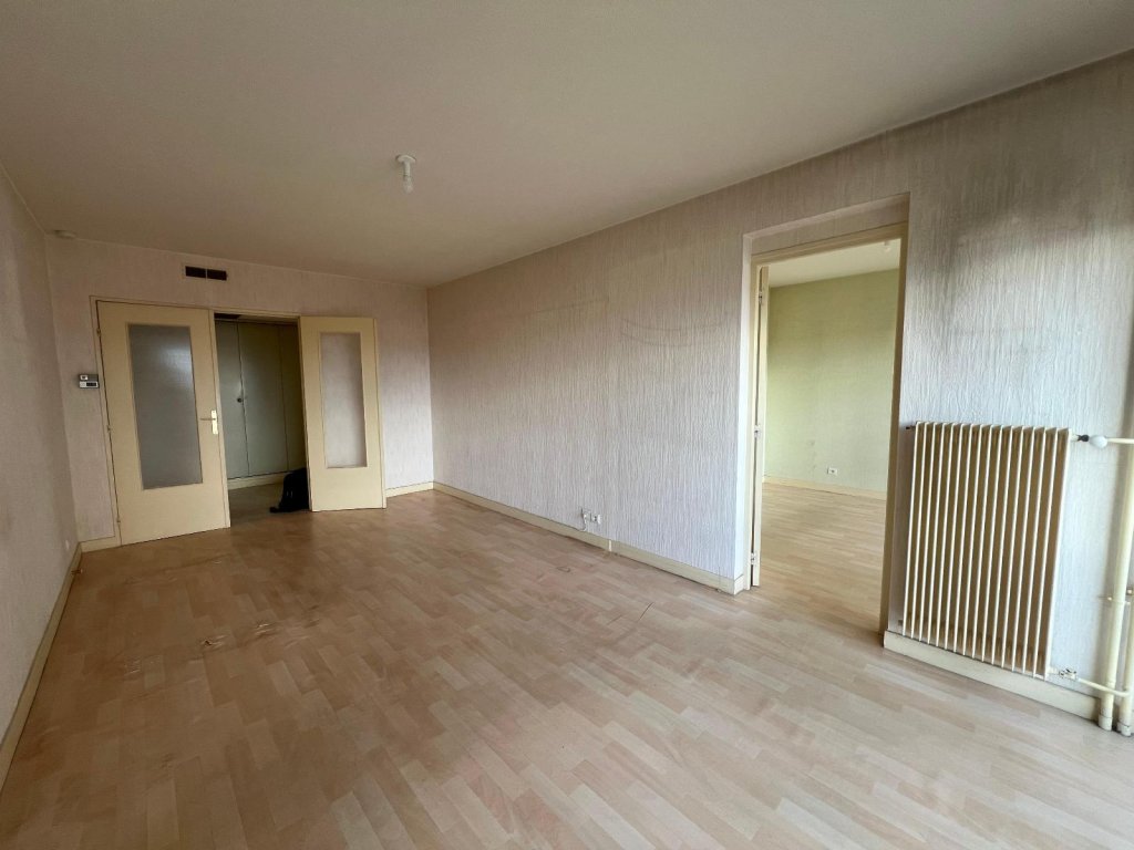 APPARTEMENT T3 A VENDRE - ST ETIENNE - 66 m2 - 75 000 &euro;