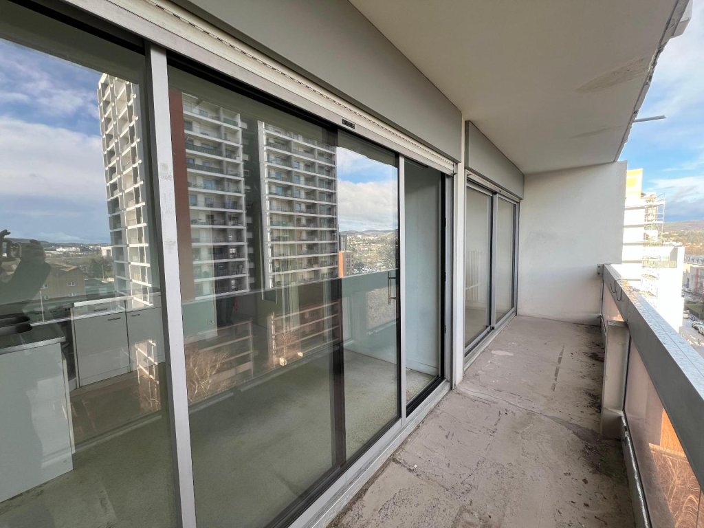 APPARTEMENT T3 A VENDRE - ST ETIENNE - 66 m2 - 75 000 &euro;