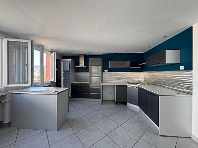 APPARTEMENT T3 A VENDRE - ST ETIENNE - 57 m2 - 75 000 &euro;