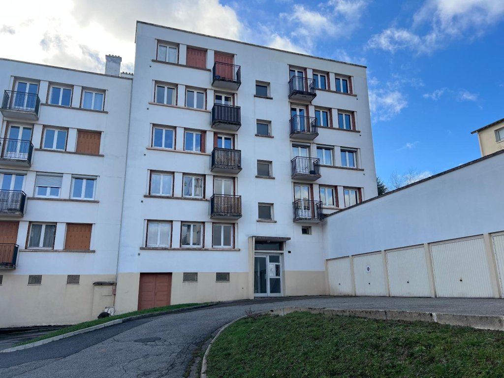 APPARTEMENT T3 A VENDRE - ST ETIENNE - 57 m2 - 75 000 &euro;