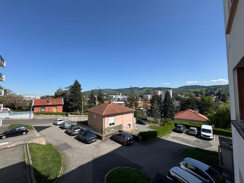 APPARTEMENT T3 A VENDRE - ST ETIENNE - 57 m2 - 75 000 &euro;