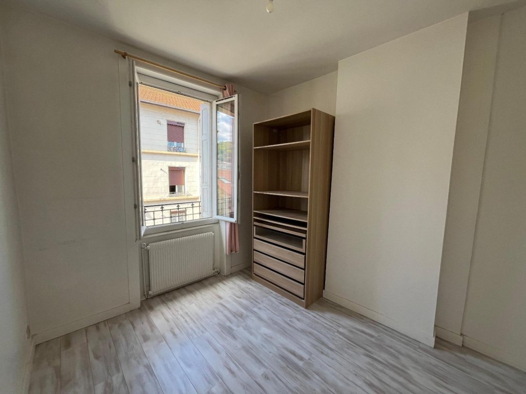 APPARTEMENT T3 A VENDRE - ST ETIENNE - 71 m2 - 85 000 &euro;