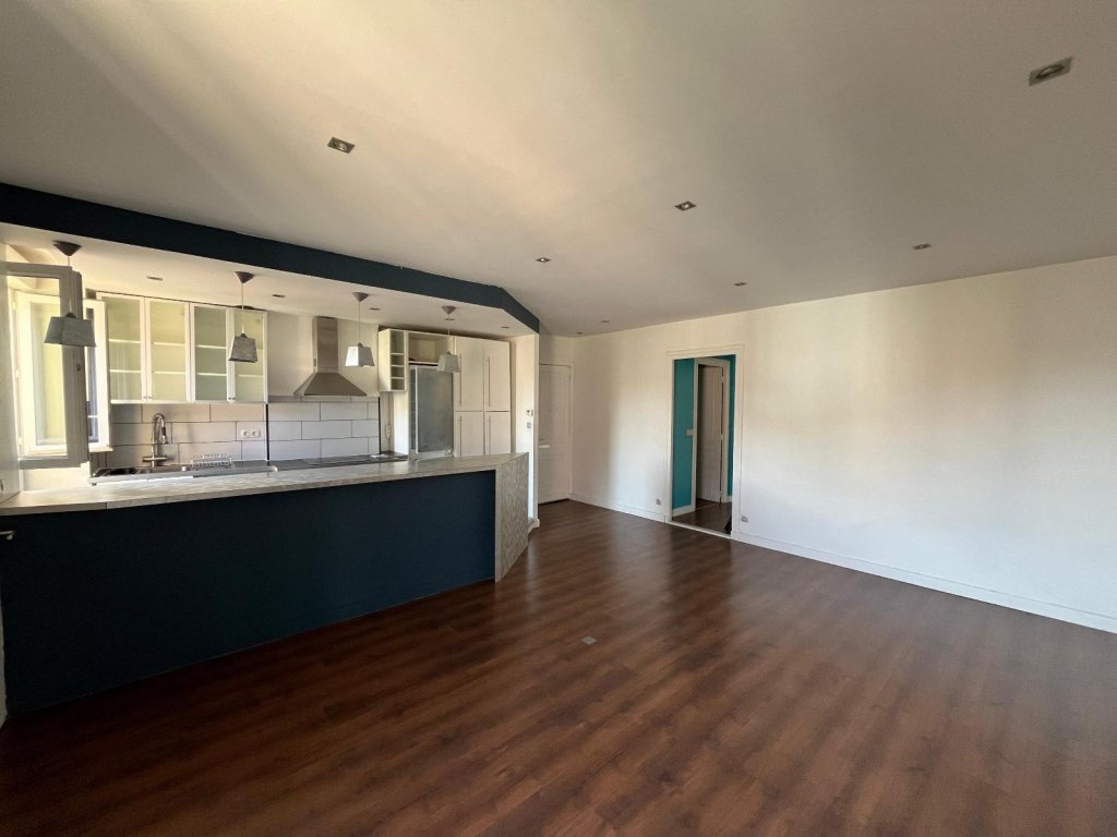 APPARTEMENT T3 A VENDRE - ST ETIENNE - 71 m2 - 85 000 &euro;