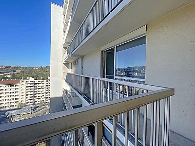 APPARTEMENT T3 A VENDRE - ST ETIENNE Centre Ville - 52.44 m2 - 75 000 &euro;