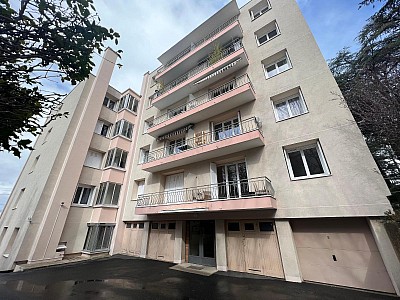APPARTEMENT T3 A VENDRE - ST ETIENNE - 57 m2 - 69 500 &euro;