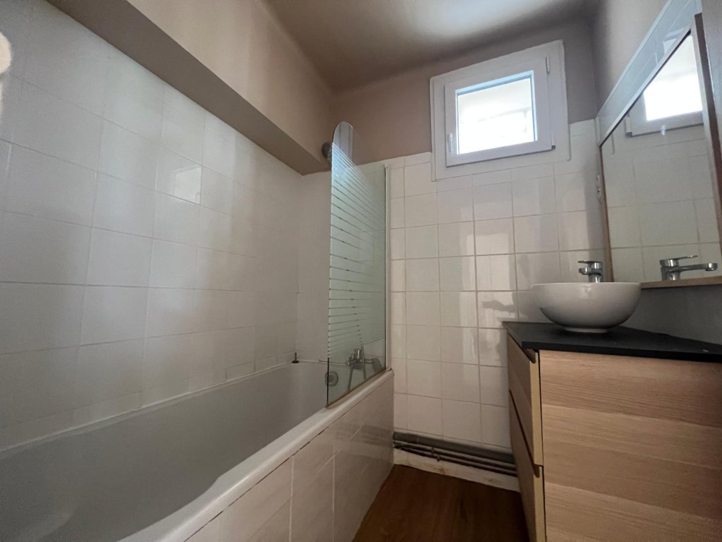 APPARTEMENT T3 A VENDRE - ST ETIENNE - 57 m2 - 69 500 &euro;