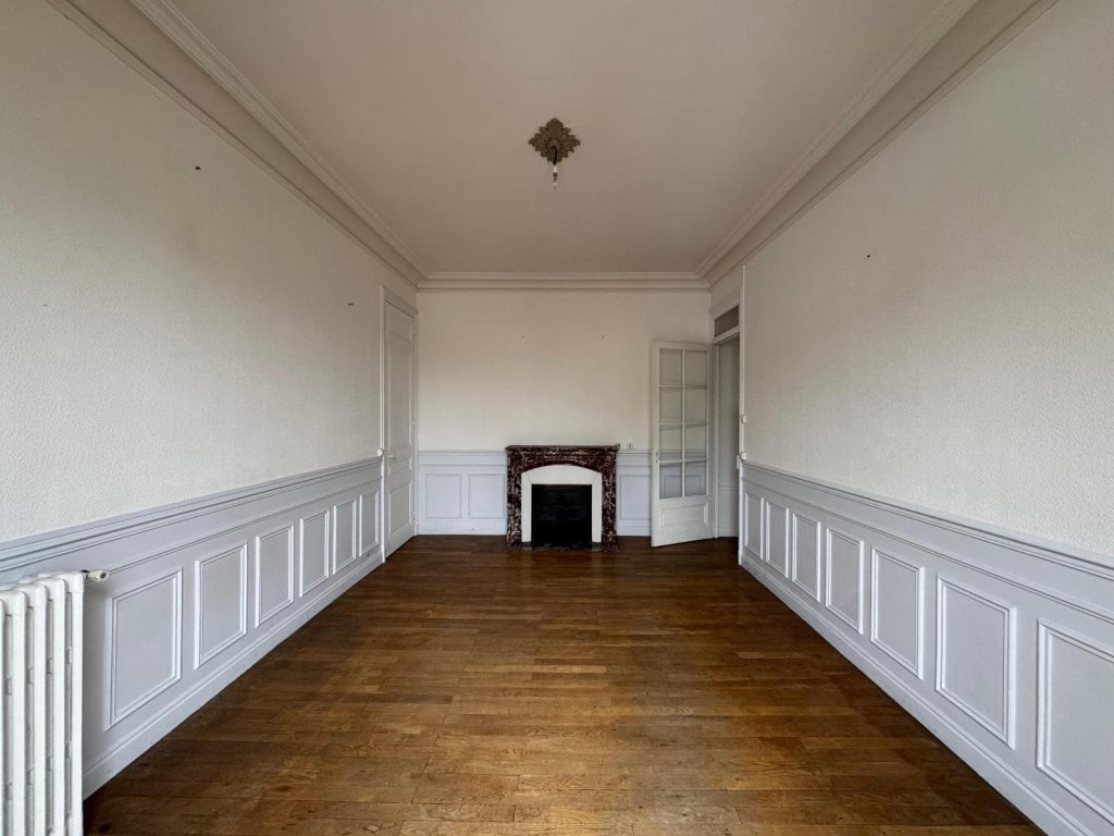 APPARTEMENT T3 A VENDRE - ST ETIENNE Centre Ville - 56.07 m2 - 49 000 &euro;