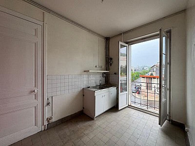 APPARTEMENT T3 A VENDRE - ST ETIENNE Centre Ville - 56.07 m2 - 49 000 &euro;