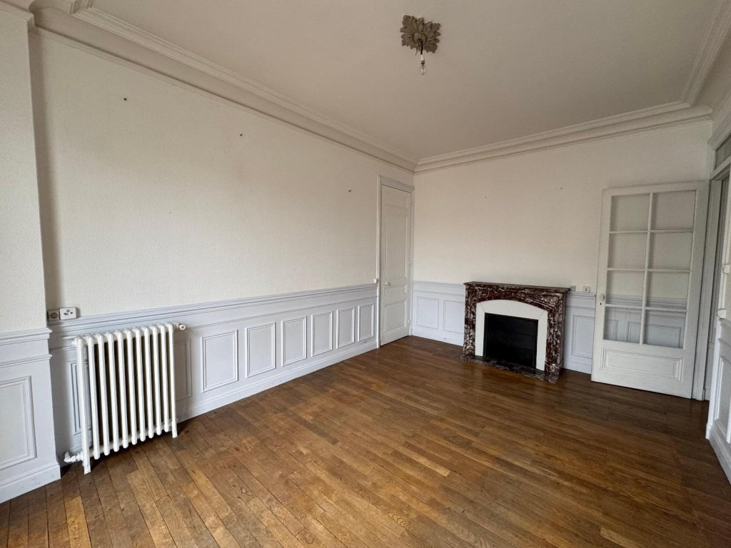 APPARTEMENT T3 A VENDRE - ST ETIENNE Centre Ville - 56.07 m2 - 49 000 &euro;