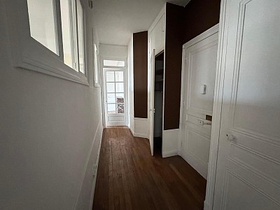 APPARTEMENT T3 A VENDRE - ST ETIENNE Centre Ville - 56.07 m2 - 49 000 &euro;