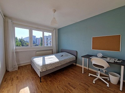 APPARTEMENT T4 A LOUER - ST ETIENNE - 67.82 m2 - 725 &euro; charges comprises par mois