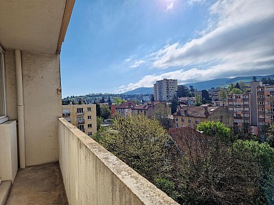APPARTEMENT T4 A LOUER - ST ETIENNE - 63.92 m2 - 695 &euro; charges comprises par mois