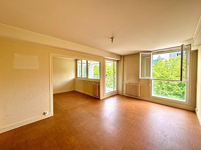 APPARTEMENT T4 A LOUER - ST ETIENNE - 96 m2 - 795 &euro; charges comprises par mois