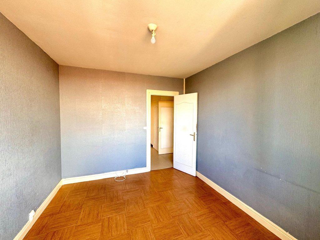 APPARTEMENT T4 A LOUER - ST ETIENNE - 96 m2 - 795 &euro; charges comprises par mois