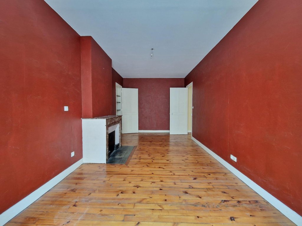 APPARTEMENT T4 A LOUER - ST ETIENNE - 112.53 m2 - 890 &euro; charges comprises par mois