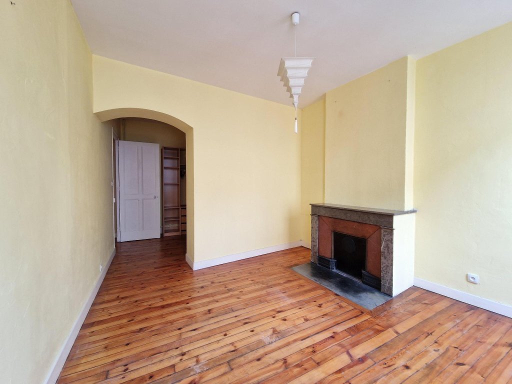 APPARTEMENT T4 A LOUER - ST ETIENNE - 112.53 m2 - 890 &euro; charges comprises par mois