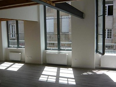 APPARTEMENT T4 A LOUER - ST ETIENNE - 86.08 m2 - 740 &euro; charges comprises par mois
