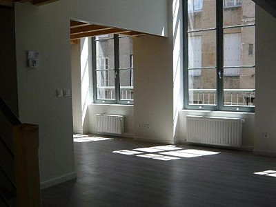 APPARTEMENT T4 A LOUER - ST ETIENNE - 86.08 m2 - 740 &euro; charges comprises par mois