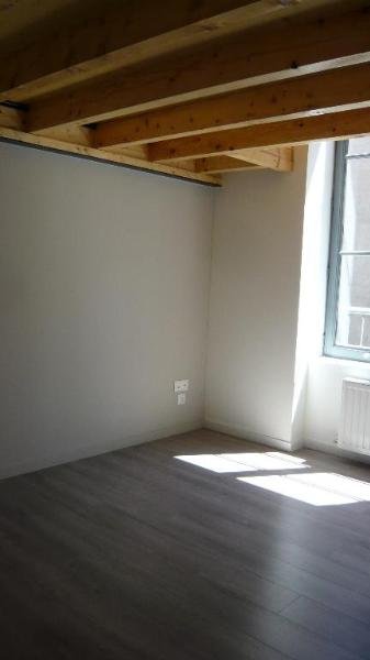 APPARTEMENT T4 A LOUER - ST ETIENNE - 86.08 m2 - 740 &euro; charges comprises par mois