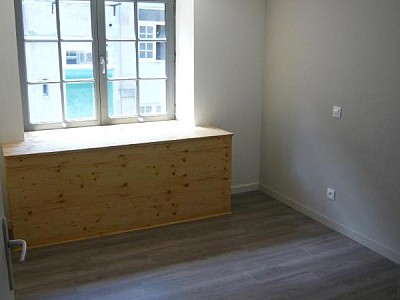 APPARTEMENT T4 A LOUER - ST ETIENNE - 86.08 m2 - 740 &euro; charges comprises par mois