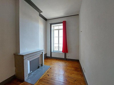 APPARTEMENT T4 A LOUER - ST ETIENNE - 80.34 m2 - 655 &euro; charges comprises par mois