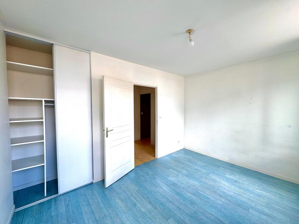 APPARTEMENT T4 A LOUER - ST ETIENNE - 126 m2 - 830 &euro; charges comprises par mois