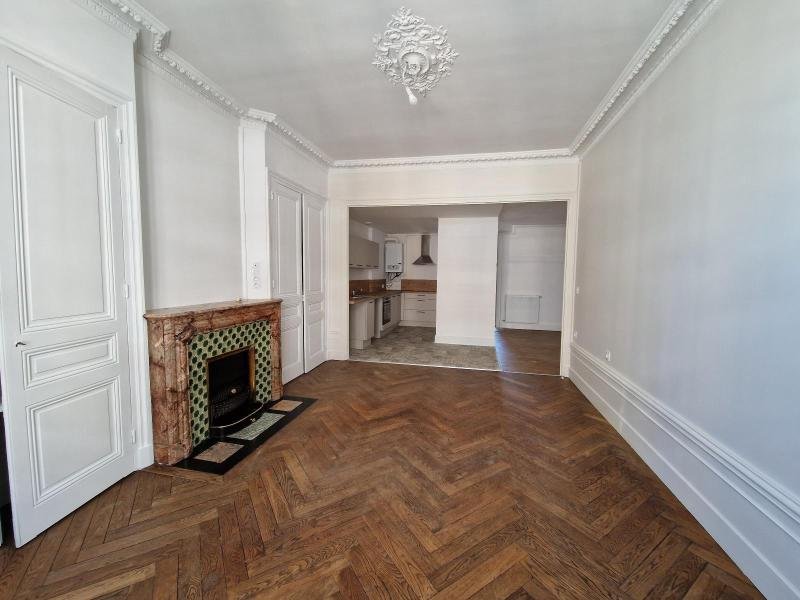 APPARTEMENT T4 A LOUER - ST ETIENNE - 84.57 m2 - 925 &euro; charges comprises par mois